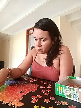 Snapshot of carlajames_ chatting on 03-12-25, 09:56 carlajames online show from 03-12-25, 09:56