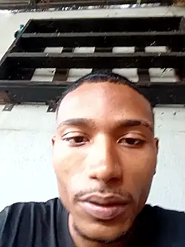 Snapshot of slimmydaddy69 chatting on 03-14-26, 10:32 slimmydaddy69 online show from 03-14-26, 10:32