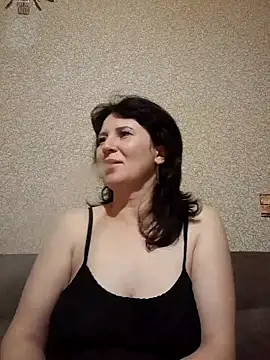 Snapshot of MriaLove31 chatting on 10-17-25, 08:55 MriaLove31 online show from 10-17-25, 08:55