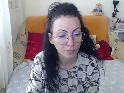 Emmatoo online show from 11-21-25, 10:36