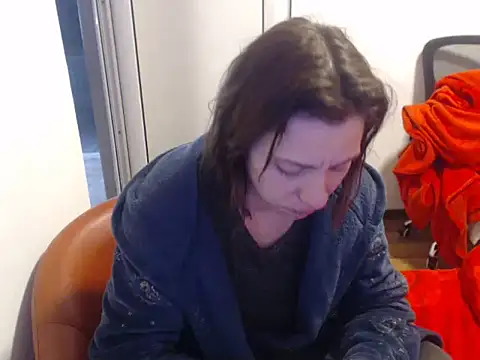 Emmatoo online show from 03-08-26, 08:34