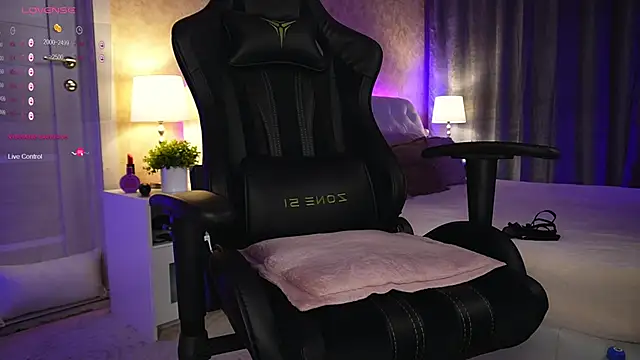 Amely Young online show from 12-05-24, 03:48