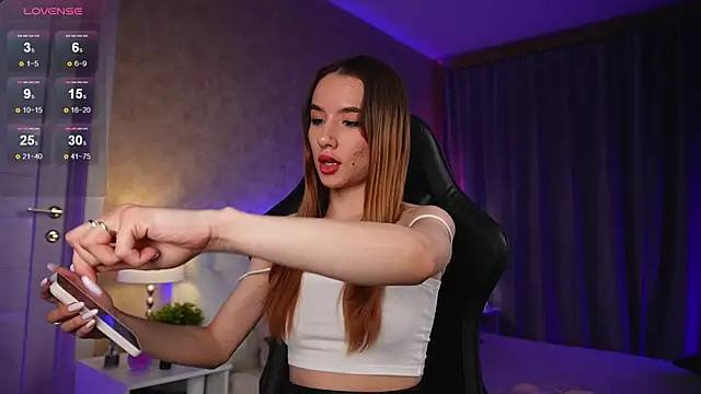 Amely Young online show from 12-15-24, 08:19