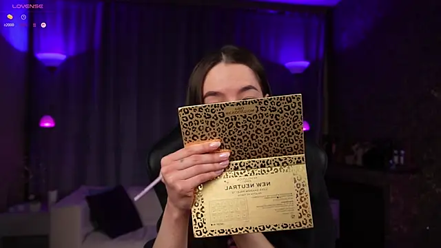 Amely Young online show from 03-13-25, 01:43