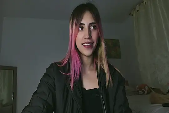 linnie  online show from 03-07-25, 10:45