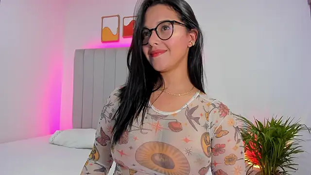 amy robertz online show from 11-15-25, 02:09