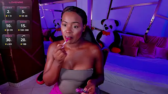 Snapshot of sofia_samuels chatting on 03-12-25, 01:47 sofia samuels online show from 03-12-25, 01:47