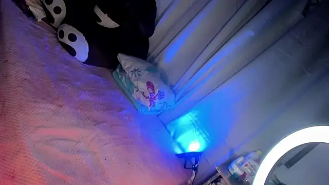 Maryonthemoon online show from 01-14-25, 07:38