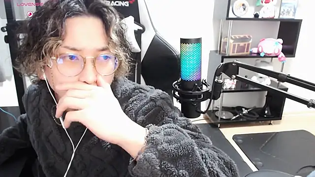 Snapshot of Shizukuu chatting on 03-20-25, 12:22 Shizukuu online show from 03-20-25, 12:22