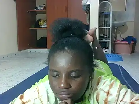 hotebbbyy online show from 02-22-26, 07:12