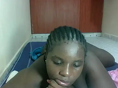 Snapshot of hotebbbyy chatting on 04-28-26, 02:21 hotebbbyy online show from 04-28-26, 02:21