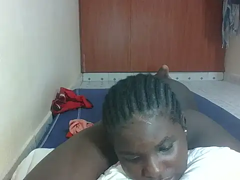 Snapshot of hotebbbyy chatting on 05-06-26, 08:19 hotebbbyy online show from 05-06-26, 08:19
