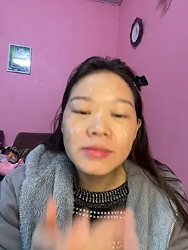 Snapshot of Hellen_111 chatting on 12-06-24, 07:10 Hellen 111 online show from 12-06-24, 07:10