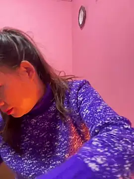 Snapshot of Hellen_111 chatting on 01-15-25, 02:46 Hellen 111 online show from 01-15-25, 02:46