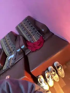 Snapshot of Hellen_111 chatting on 02-07-25, 09:47 Hellen 111 online show from 02-07-25, 09:47