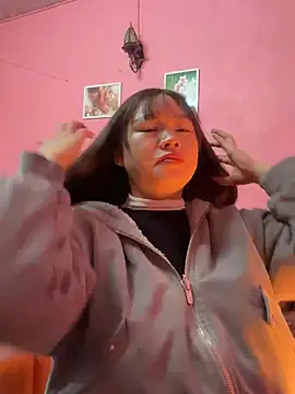 Snapshot of Hellen_111 chatting on 02-12-25, 03:18 Hellen 111 online show from 02-12-25, 03:18