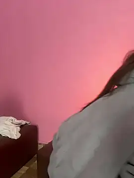 Snapshot of Hellen_111 chatting on 02-18-25, 01:43 Hellen 111 online show from 02-18-25, 01:43