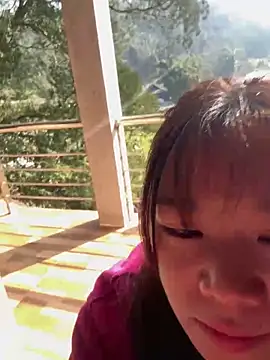 Snapshot of Hellen_111 chatting on 03-04-25, 02:06 Hellen 111 online show from 03-04-25, 02:06