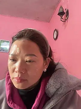 Snapshot of Hellen_111 chatting on 03-12-25, 06:18 Hellen 111 online show from 03-12-25, 06:18