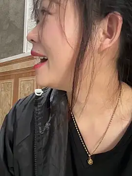 Snapshot of Hellen_111 chatting on 10-14-25, 03:40 Hellen 111 online show from 10-14-25, 03:40