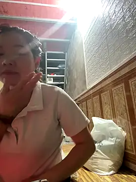 Snapshot of Hellen_111 chatting on 12-14-25, 03:28 Hellen 111 online show from 12-14-25, 03:28