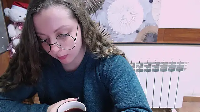 Snapshot of _Annabelle_Lee chatting on 12-06-24, 12:05 Annabelle Lee online show from 12-06-24, 12:05