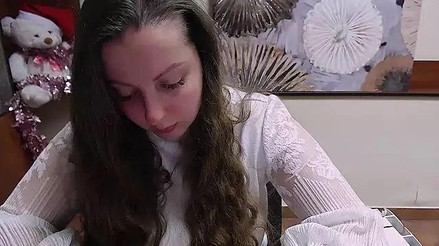 Snapshot of _Annabelle_Lee chatting on 12-18-24, 07:36 Annabelle Lee online show from 12-18-24, 07:36