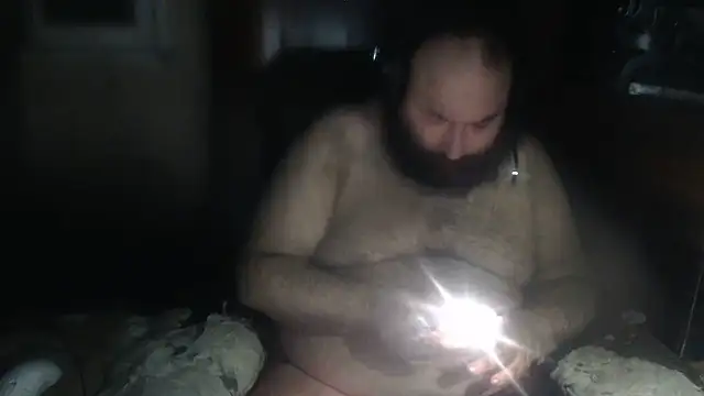 Snapshot of hairyhulk chatting on 06-07-26, 12:15 hairyhulk online show from 06-07-26, 12:15
