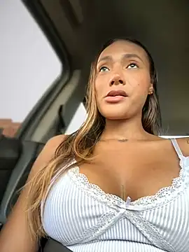 KyaraMiller online show from 02-06-25, 05:51