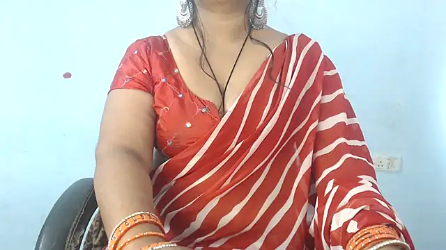 Snapshot of sapna-ji chatting on 11-05-25, 05:40 sapna-ji online show from 11-05-25, 05:40