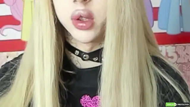 Snapshot of Joy_Barker chatting on 03-24-26, 01:27 Joy Barker online show from 03-24-26, 01:27