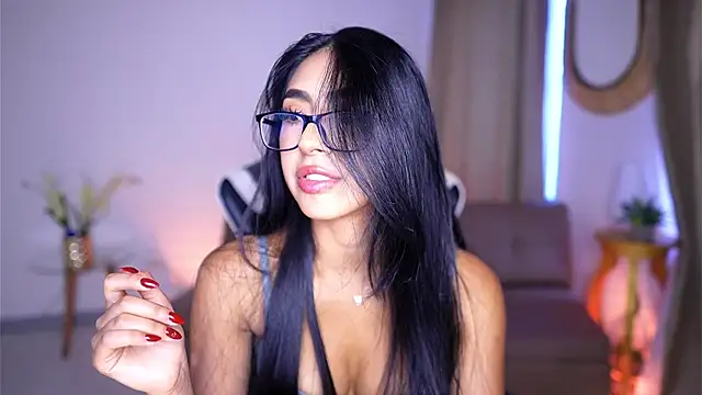 Sara albrecht online show from 12-14-24, 06:41