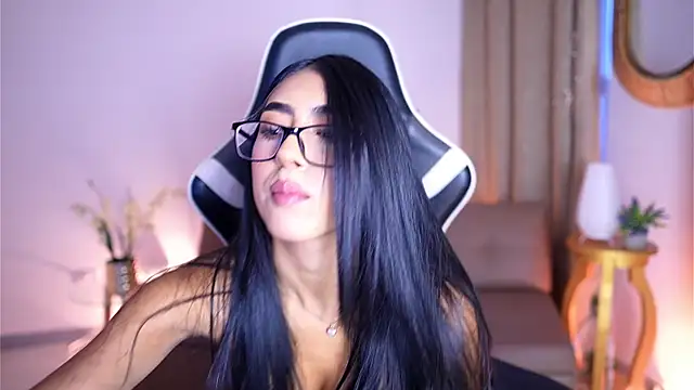 Sara albrecht online show from 12-28-24, 12:35