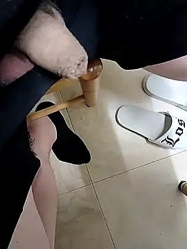 Snapshot of lobito1997 chatting on 01-25-25, 03:40 lobito1997 online show from 01-25-25, 03:40