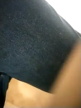 Snapshot of lobito1997 chatting on 02-08-25, 01:11 lobito1997 online show from 02-08-25, 01:11