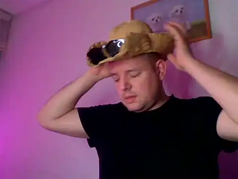 Snapshot of lobito1997 chatting on 03-17-25, 10:28 lobito1997 online show from 03-17-25, 10:28