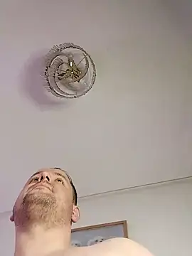 Snapshot of lobito1997 chatting on 03-22-25, 01:54 lobito1997 online show from 03-22-25, 01:54