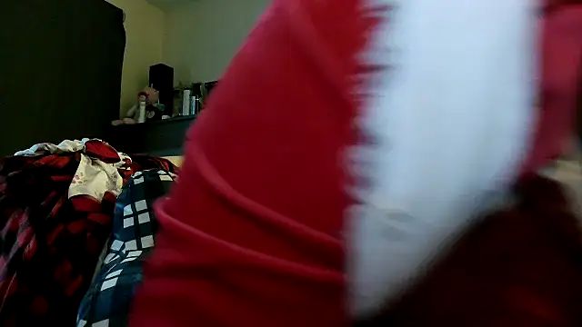 WHITEDAROSE online show from 11-17-25, 06:35