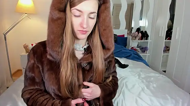 Snapshot of KateRedgar chatting on 01-27-25, 04:43 KateRedgar online show from 01-27-25, 04:43