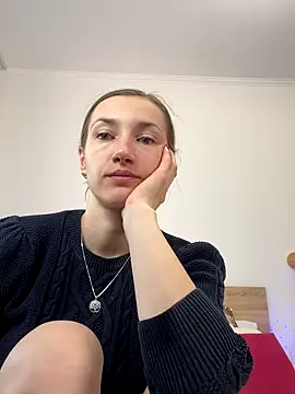 KateRedgar online show from 09-30-25, 01:05