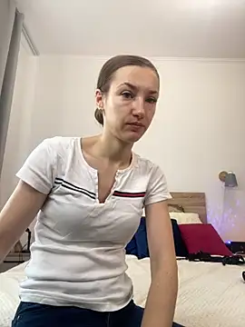 KateRedgar online show from 10-12-25, 08:46