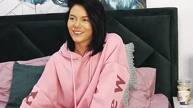 tanyagrey online show from 12-17-24, 01:27