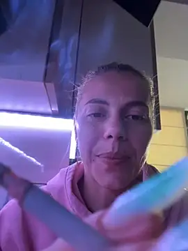 tanyagrey online show from 05-11-26, 08:09