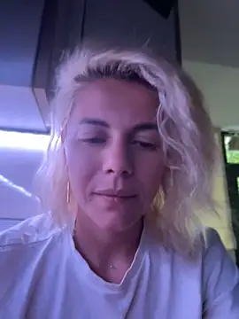tanyagrey online show from 06-18-26, 06:02