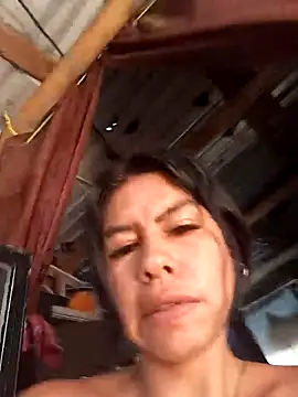 Snapshot of Alanagracia chatting on 11-02-25, 04:42 Alanagracia online show from 11-02-25, 04:42