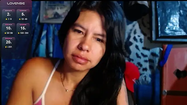 Snapshot of Alanagracia chatting on 11-04-25, 11:31 Alanagracia online show from 11-04-25, 11:31