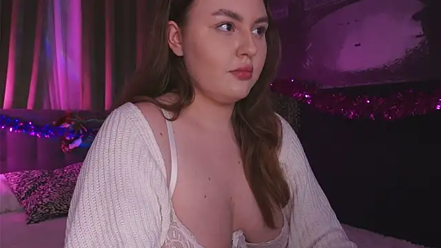 Mia  Peach online show from 12-21-24, 11:56