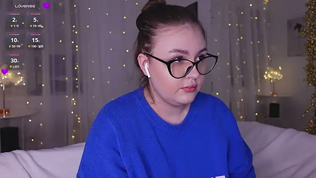 Mia  Peach online show from 01-10-25, 05:24