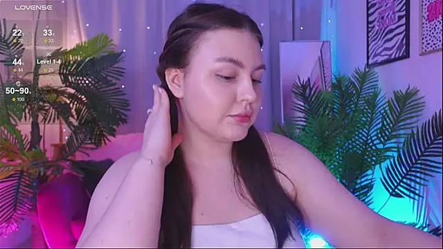 Mia  Peach online show from 03-06-25, 09:09