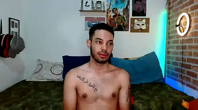 Snapshot of colinbrown chatting on 03-12-25, 12:36 colinbrown online show from 03-12-25, 12:36